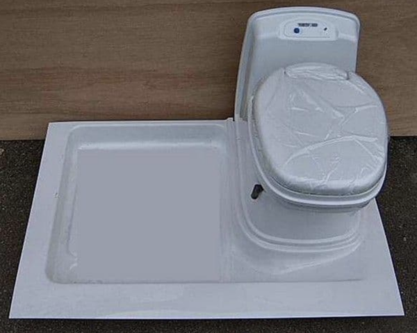 Sterling Caravan Shower Tray 017